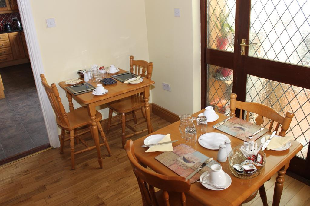 Gardenfield House Bed & Breakfast H91Vh02 Γκάλγουεϊ Εξωτερικό φωτογραφία